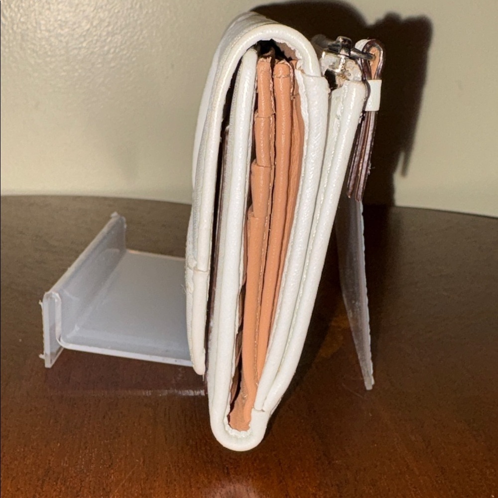 Coach Vintage Ashley white/ cream Leather long wallet  trifold   clutch
Brown In - Picture 5 of 13